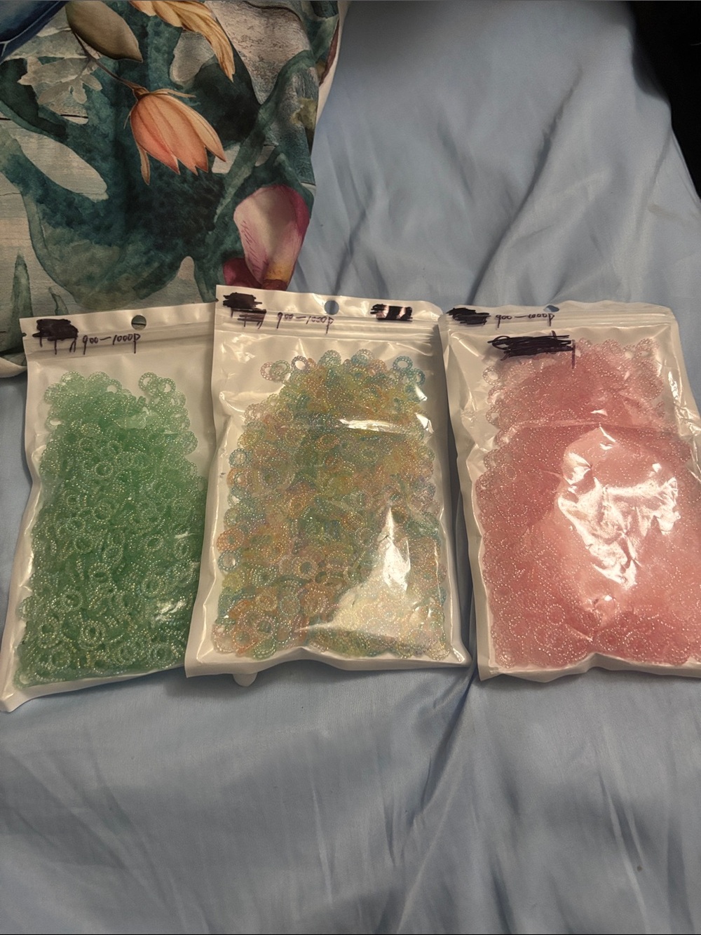 Spacer beads